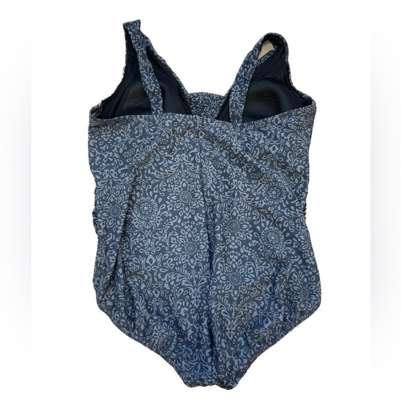 Miraclesuit Ruched Tummy Control Grey Floral Pattern One Piece Swimsuit sz 20 - Picture 2 of 7